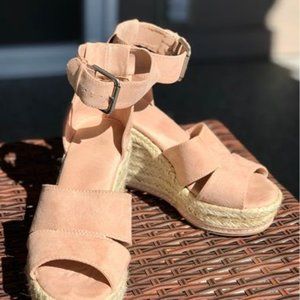 Faux Leather Peep Toe Casual Platform, Size 7